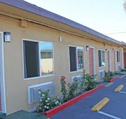 Royla Motel hotel detail image 4