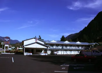 Heritage Inn hotel thumbnail 8