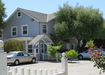 Harbor Inn hotel thumbnail 3