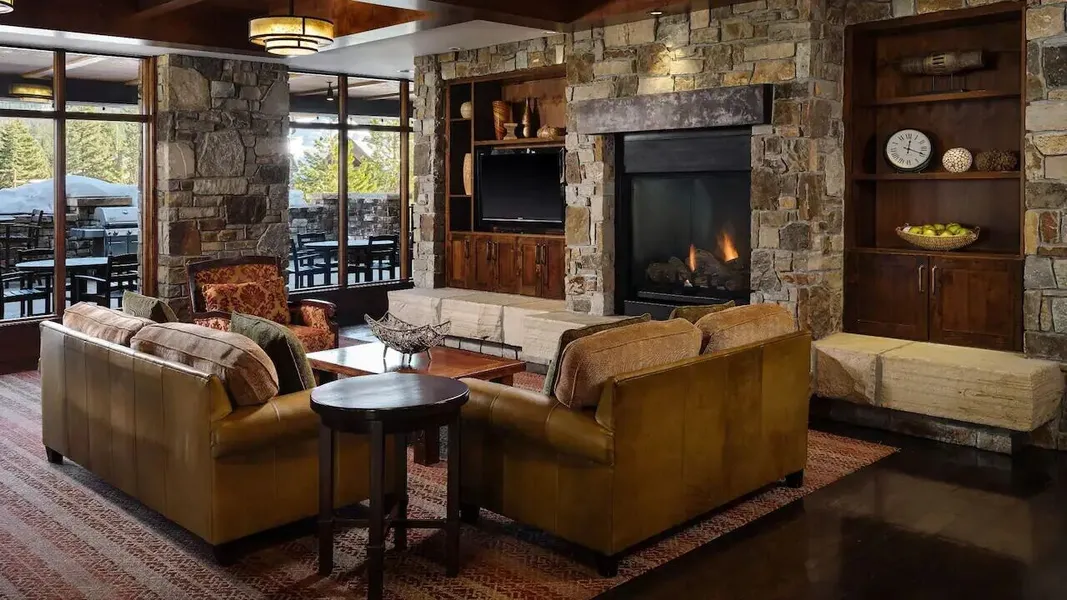 Hyatt Vacation Club at Northstar Lodge, Lake Tahoe hotel detail image 2