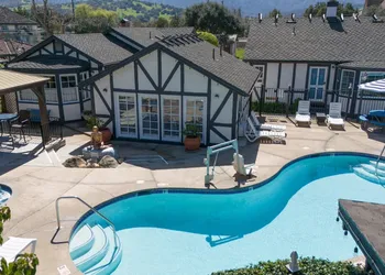 Solvang Inn and Cottages hotel thumbnail 2