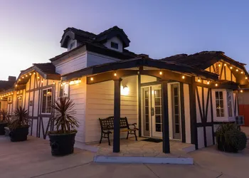 Solvang Inn and Cottages hotel thumbnail 6