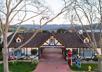 Solvang Inn and Cottages hotel thumbnail 8