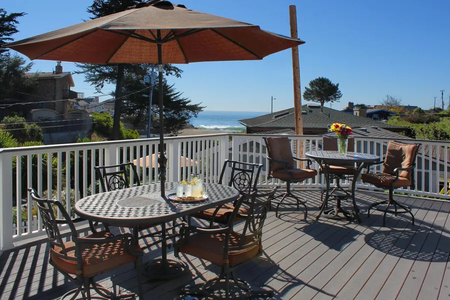 Ocean Echo Inn and Beach Cottages hotel detail image 2