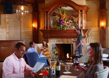 Ledson Hotel hotel thumbnail 6