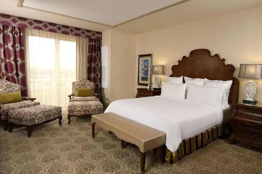 Woolley’s Classic Suites hotel detail image 6