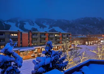 Aspen Square Condominium Hotel hotel thumbnail 6