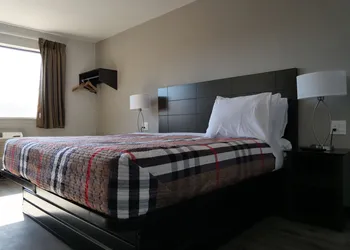 Hilltop Express Inn hotel thumbnail 8