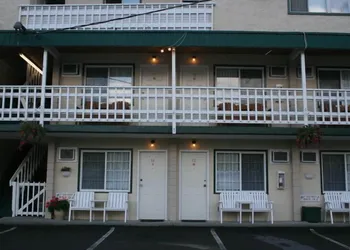 Best Continental Motel hotel thumbnail 8