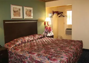 Plaza Travel Inn hotel thumbnail 4