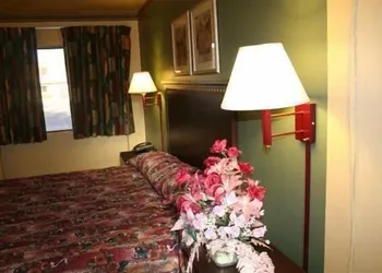 Plaza Travel Inn hotel thumbnail 5