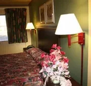 Plaza Travel Inn hotel detail image 7