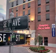 Hampton Inn & Suites Gainesville-Downtown hotel detail image 4