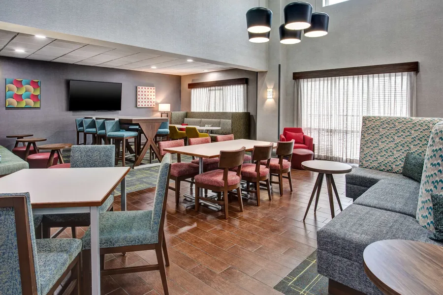 Hampton Inn & Suites - Cape Coral/Fort Myers Area, FL hotel detail image 6