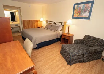 Jasmine Garden Inn - Lake City hotel thumbnail 5