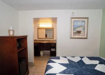 Jasmine Garden Inn - Lake City hotel thumbnail 7