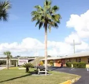 Prince of Wales Motel hotel detail image 4