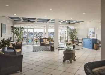 Cove Inn on Naples Bay hotel thumbnail 6
