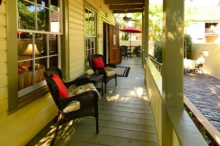 Agustin Inn hotel detail image 2