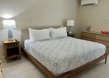 Sunshine Island Inn hotel thumbnail 5