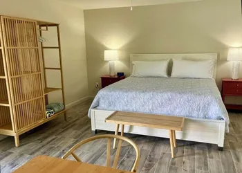 Sunshine Island Inn hotel thumbnail 7