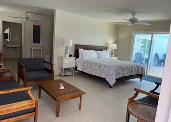 Sunshine Island Inn hotel thumbnail 8