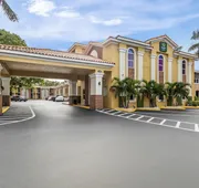 Quality Inn Tampa Airport - Cruise Port hotel detail image 3