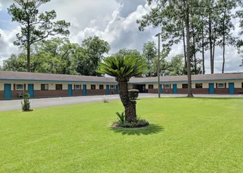 Cheerio Inn - Glennville hotel thumbnail 2