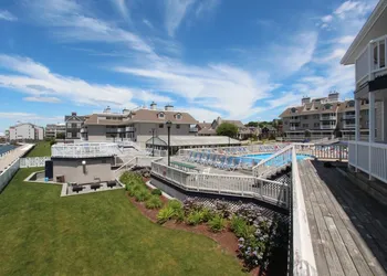 Wellington Resort hotel thumbnail 6