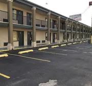 Travelers Inn hotel detail image 3
