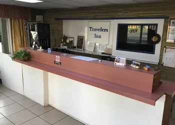 Travelers Inn hotel thumbnail 8