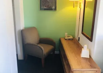 Woodridge Motel hotel thumbnail 8