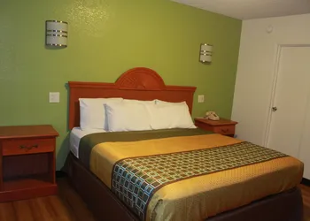 Royal Inn hotel thumbnail 7