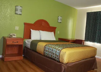 Royal Inn hotel thumbnail 8