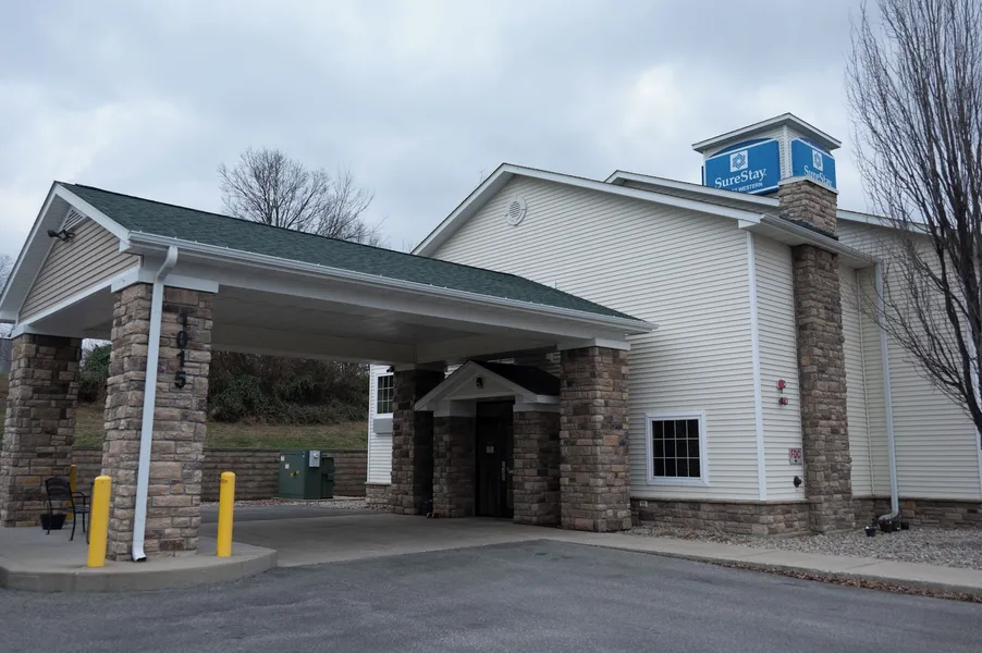SureStay by Best Western Salem hotel detail image 2