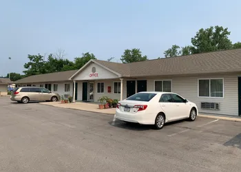 Wayne Motel hotel thumbnail 3