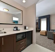 Hampton Inn & Suites Des Moines Downtown hotel detail image 5