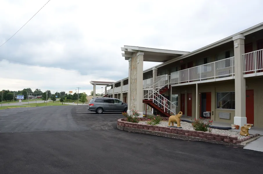 Big Spring Inn hotel detail image 2