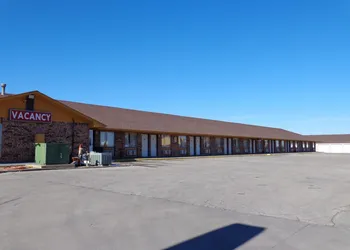 National 9 Inn Garden City hotel thumbnail 3
