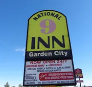 National 9 Inn Garden City hotel detail image 4
