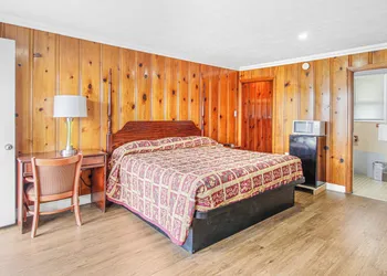 Horse Cave Motel hotel thumbnail 4