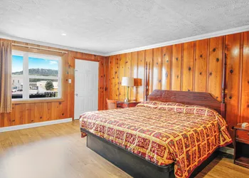Horse Cave Motel hotel thumbnail 5