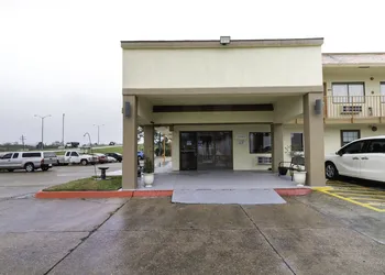 OYO Hotel Lake Charles Hwy 10 hotel thumbnail 2