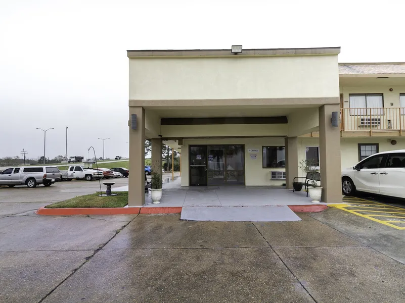 OYO Hotel Lake Charles Hwy 10 hotel detail image 2