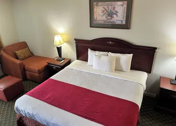 Howards Inn Motel hotel thumbnail 4