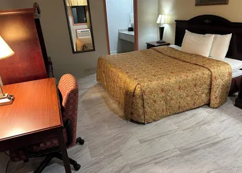 Howards Inn Motel hotel thumbnail 7