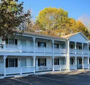 Cedar Crest Inn hotel detail image 7