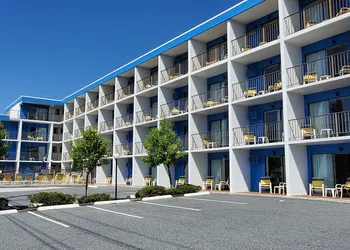 Sea Hawk Motel hotel thumbnail 3