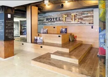 Hotel Rl Baltimore Inner Harbor hotel thumbnail 2