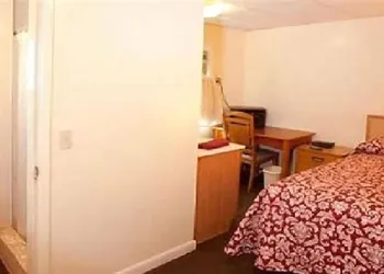 Charlie's Motel hotel thumbnail 8